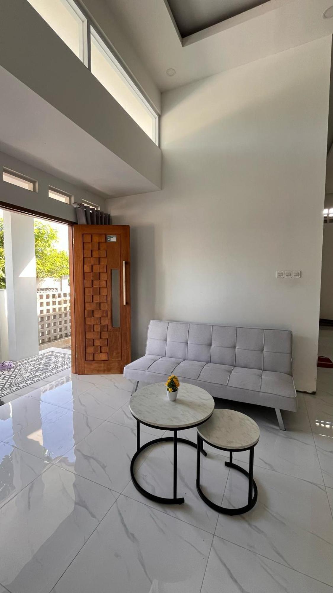 ホテル Sabbi'S House Klaten エクステリア 写真